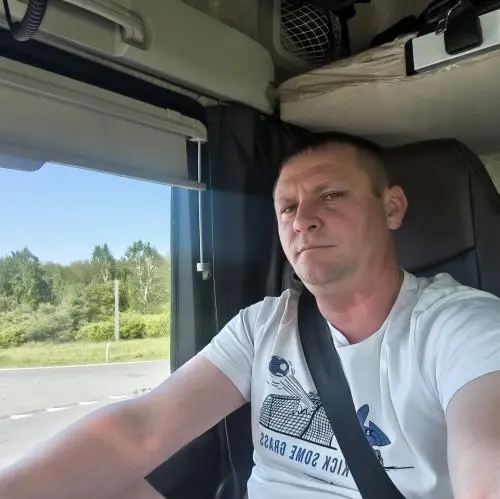Сергей Николаев