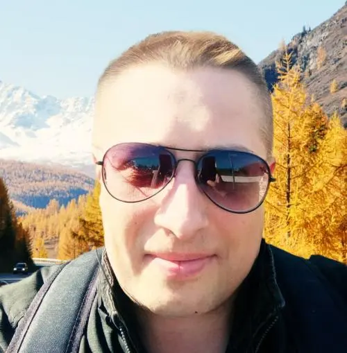 Антон Хмелинин