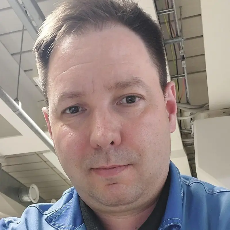 Евгений Максимов