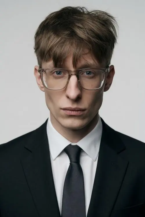 Александр Артемьев
