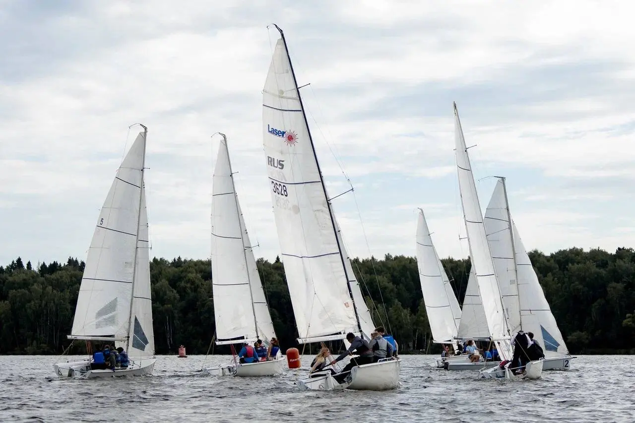 ⛵️ Заключительная регата Friends Community в этом году!
К осени распогодилось и мы хотим использовать эти выходные на максимум 🚀
📆 20 сентября (воскресенье)
🕕 15:00
📍 Яхт-клуб «Березки»
Что вас ждет?
... | Сетка — социальная сеть от hh.ru