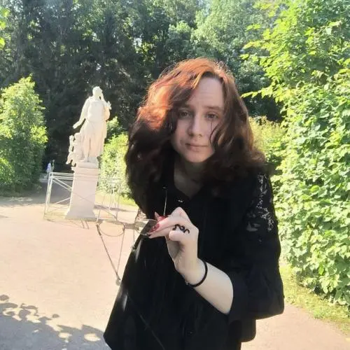 Алёна Люкшова