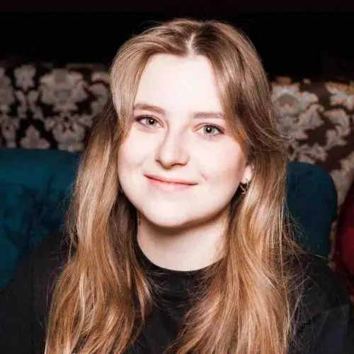 Аня Колобова