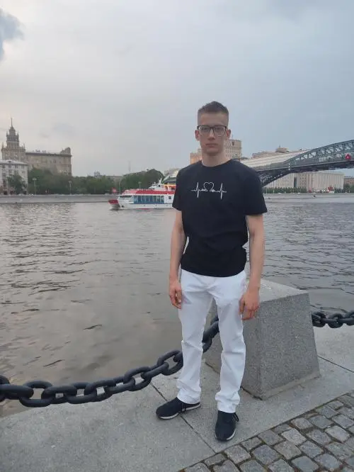Александр Панов