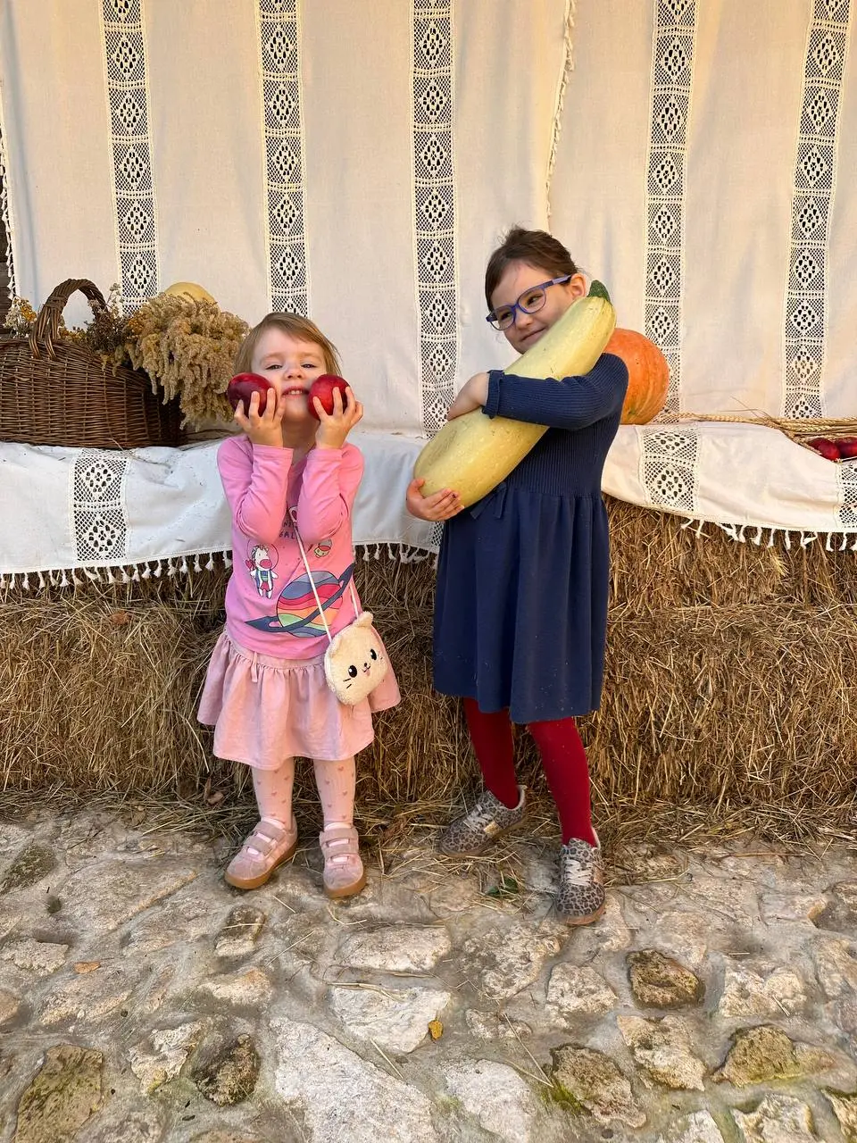 Зашла в фотогалерею и поняла, что не могу не выложить здесь случайные кадры из субботнего Зарайска.
однодневные путешествия становятся семейной традицией | Сетка — социальная сеть от hh.ru