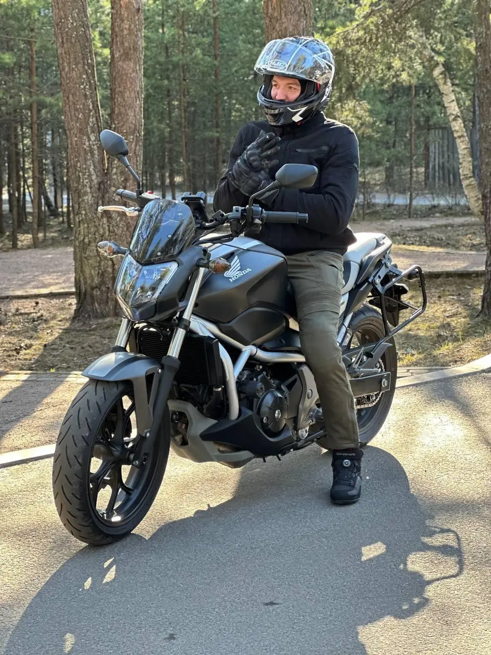 Сегодня мне исполнилось 32 🥳
И именно сейчас есть сильное ощущение, что один этап моей жизни заканчивается и начинается другой | Сетка — социальная сеть от hh.ru