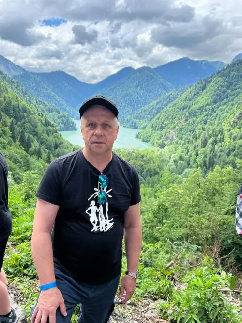 Михаил Кесарев