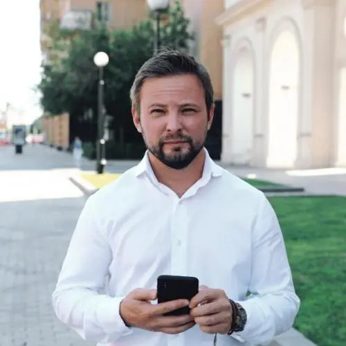 Александр Никонов