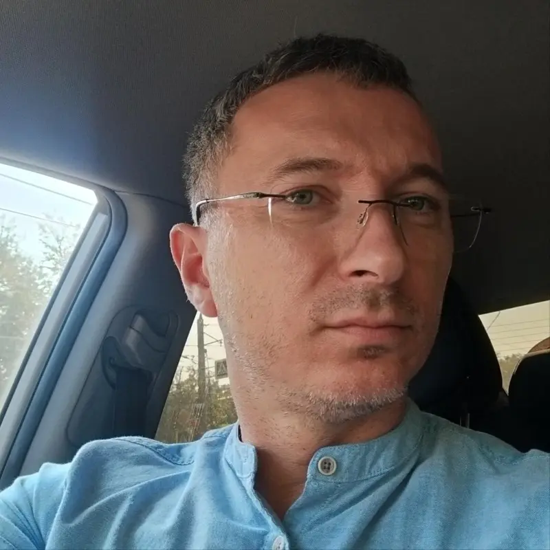 Алексей Скорадешкин