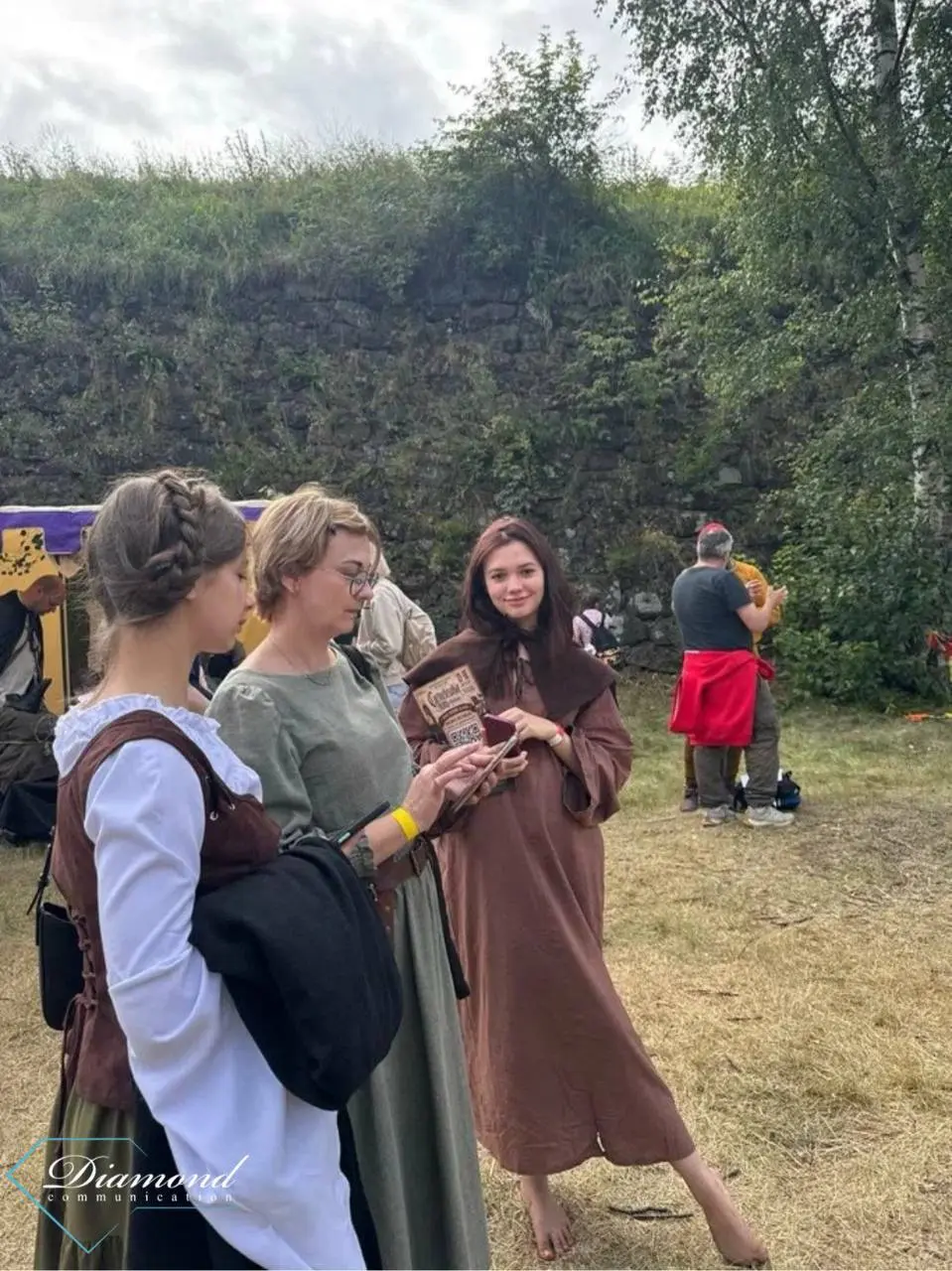 ⚔️ Средневековье — историческое. Продвижение — современное.
Этим летом команда Diamond Communication подключилась к проекту «Средневековые дни в Выборге» | Сетка — социальная сеть от hh.ru
