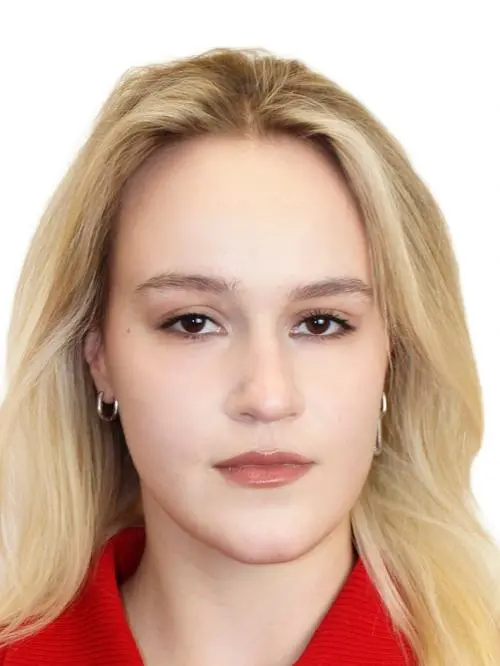 Арина Косолапова