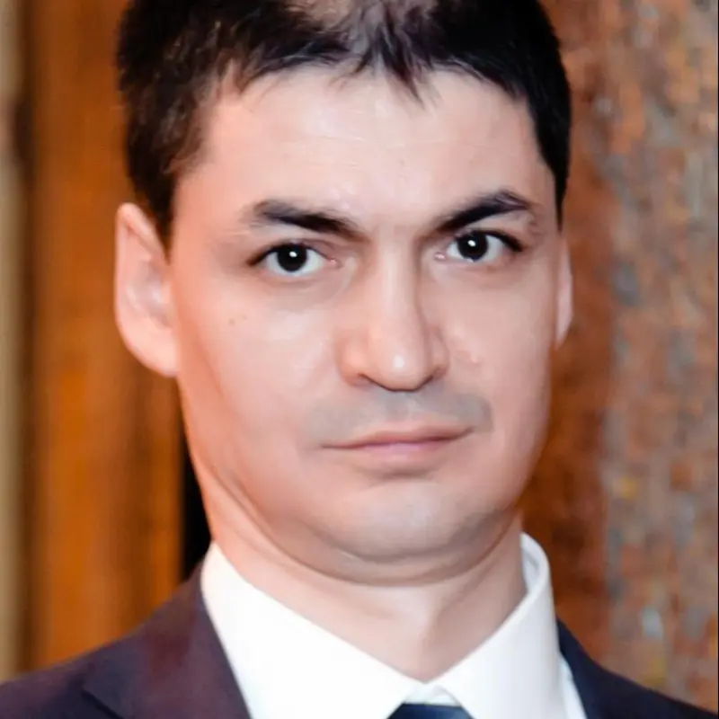 Олег Михайлов
