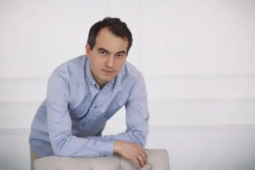 Назар Мизробов