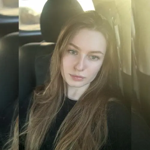 Софья Попова