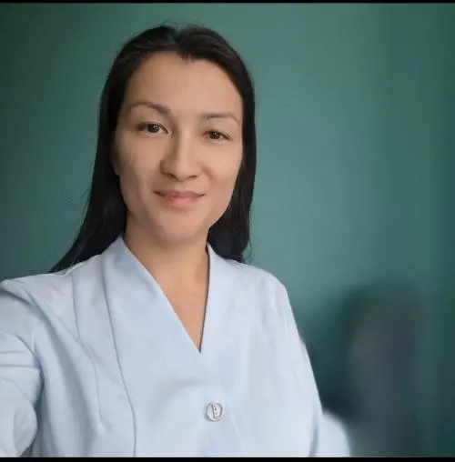 Анна Хан