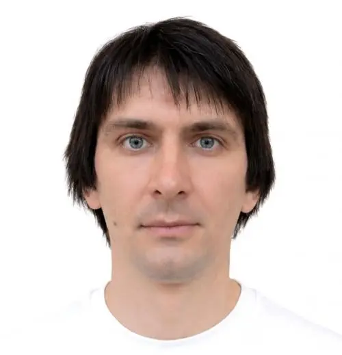 Денис Серов
