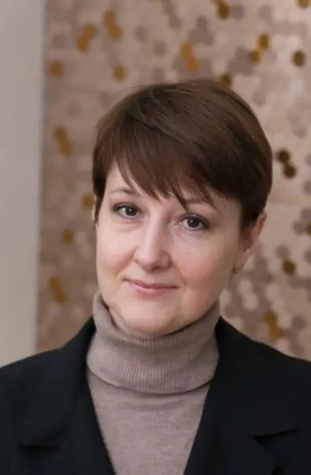 Юлия Никольская