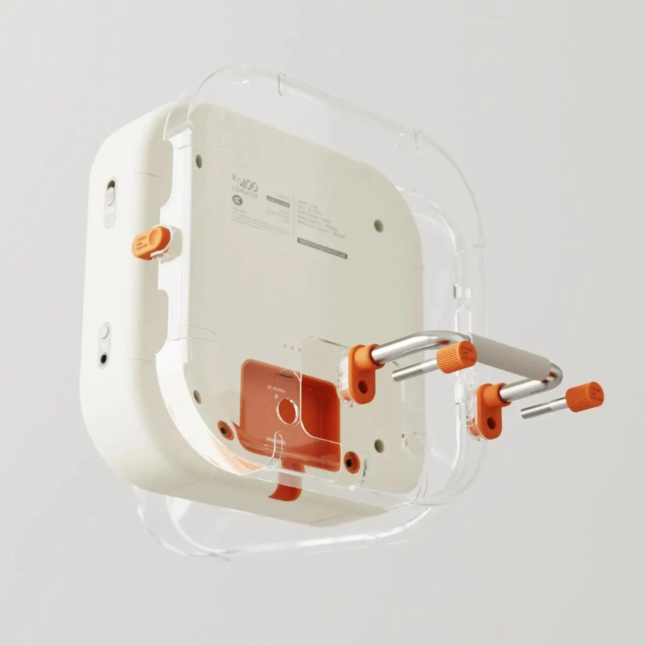 Modern CD Player Syitren R400 | Designer: ORGDOT Design for Syitren
Винил вернулся, кассеты вернулись — очередь дошла до компакт-дисков | Сетка — социальная сеть от hh.ru