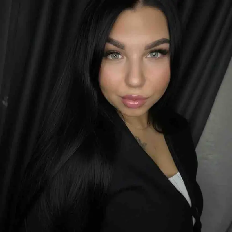 Жанна Плещеева