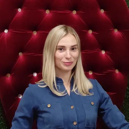 Юлия Мишина