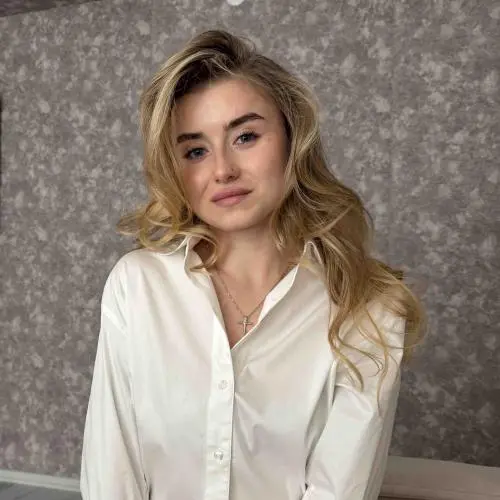 Алеся Константинова
