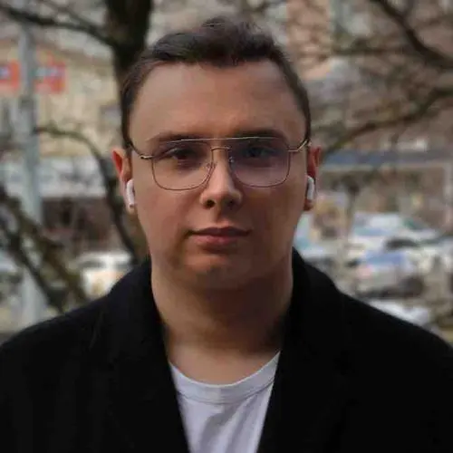Руслан Шестаков