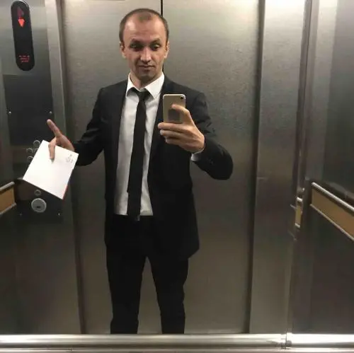 Максим Слюсаренко