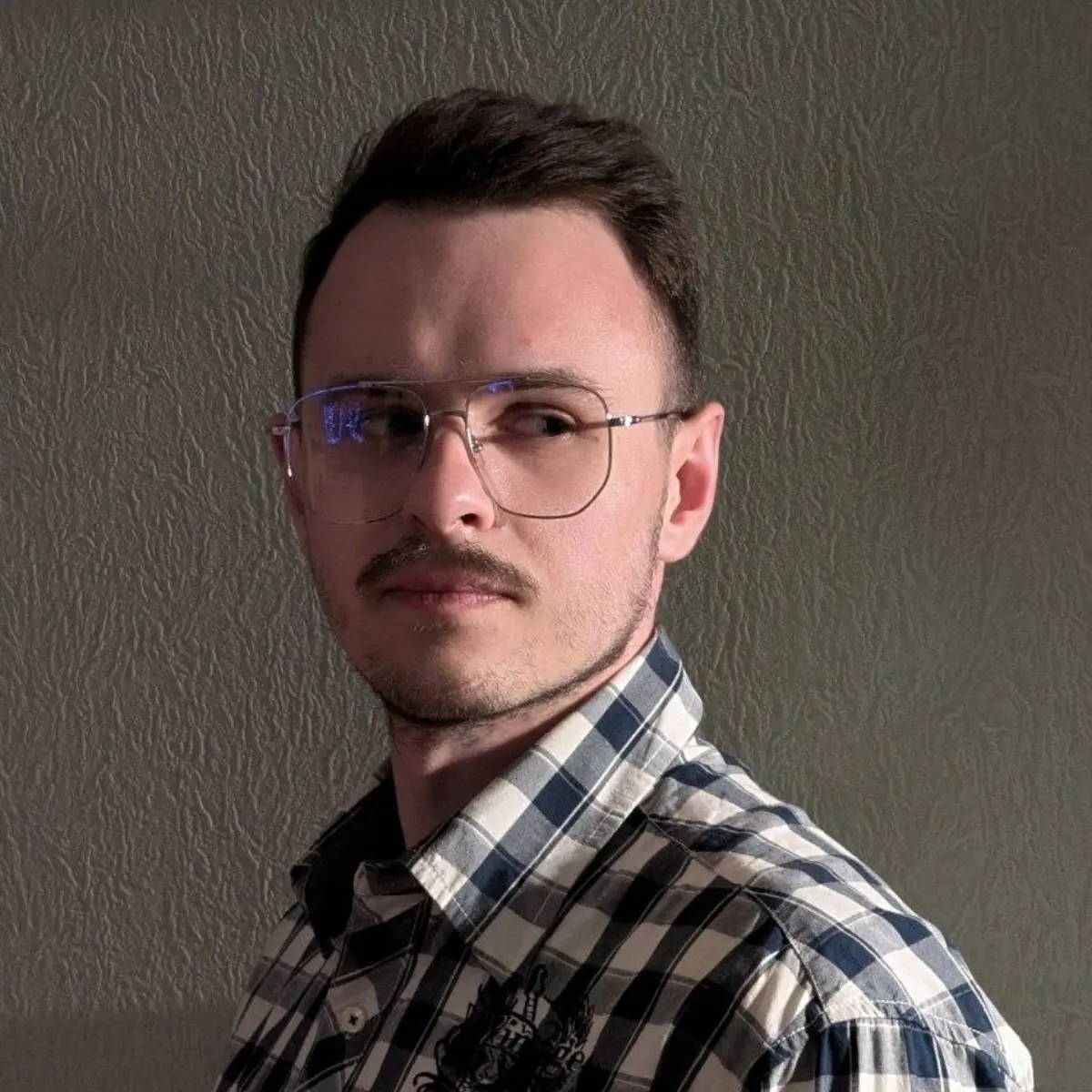 Александр Привезенцев