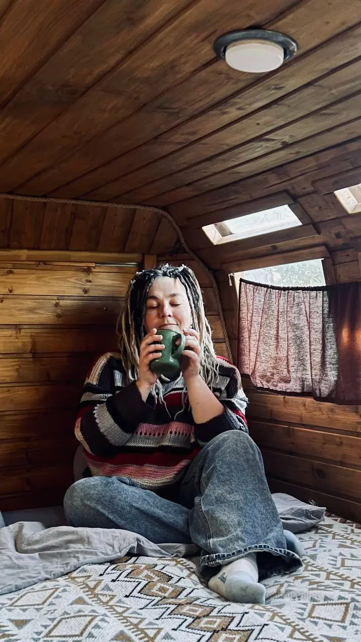 Если вдруг вам интересно, как я вчера провела вечер, то я расскажу, что провела я его в осознании того, что мне нужен таки дом на колёсах | Сетка — социальная сеть от hh.ru