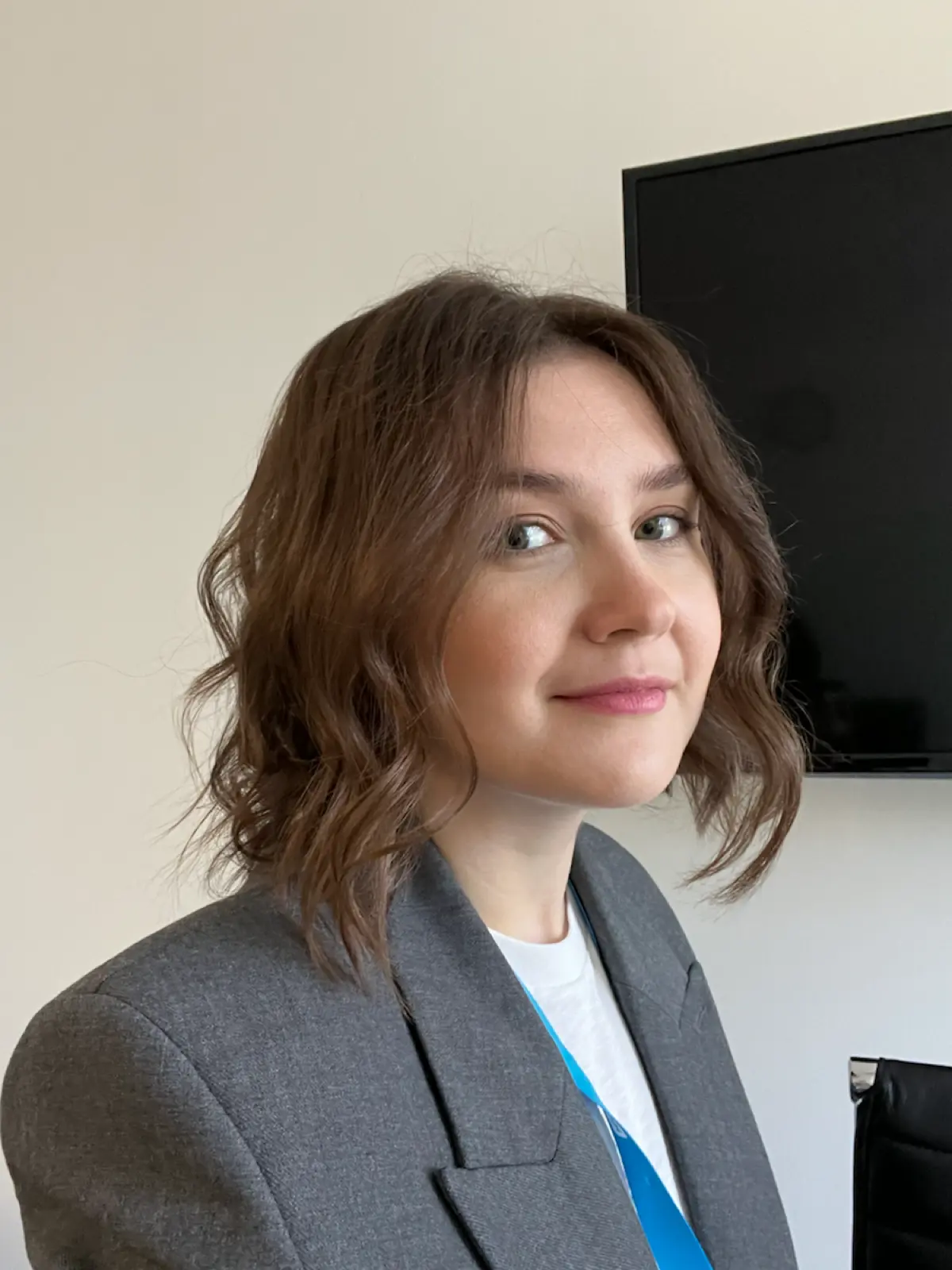 «Лен, помнишь свой курс по оценке обучения? Нужно провести по нему тренинг для компании. Сделаешь?»
Да. Но нет | Сетка — социальная сеть от hh.ru