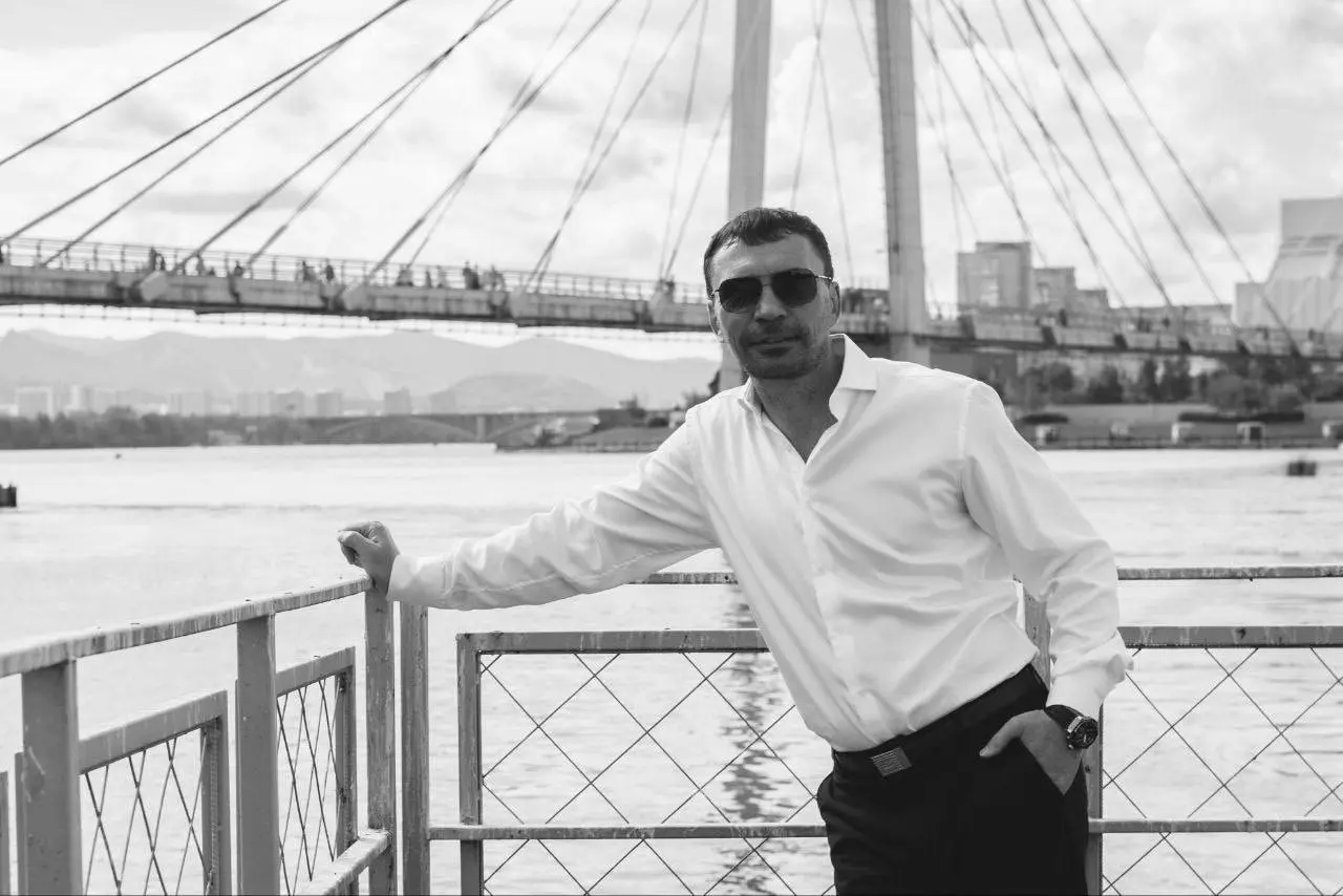 Иногда объект, который приносит меньше аренды, оказывается выгоднее.
На консультации был интересный запрос. У человека 2 млн рублей. Он хочет вложить их в недвижимость | Сетка — социальная сеть от hh.ru