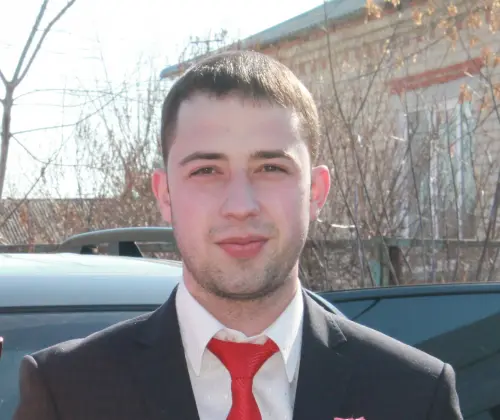 Александр Рогозный