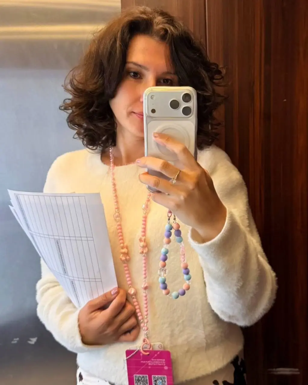 Из корпоративного чата в сообщество: неочевидные фишки 🎓
Вчера говорили о том, что рабочий чат ≠ сообщество, но его можно сделать таковым | Сетка — социальная сеть от hh.ru
