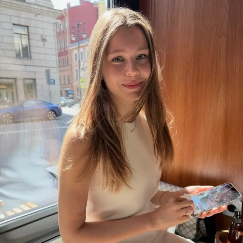 Ева Ставрова