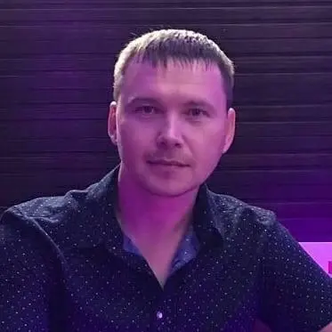 Олег Александров