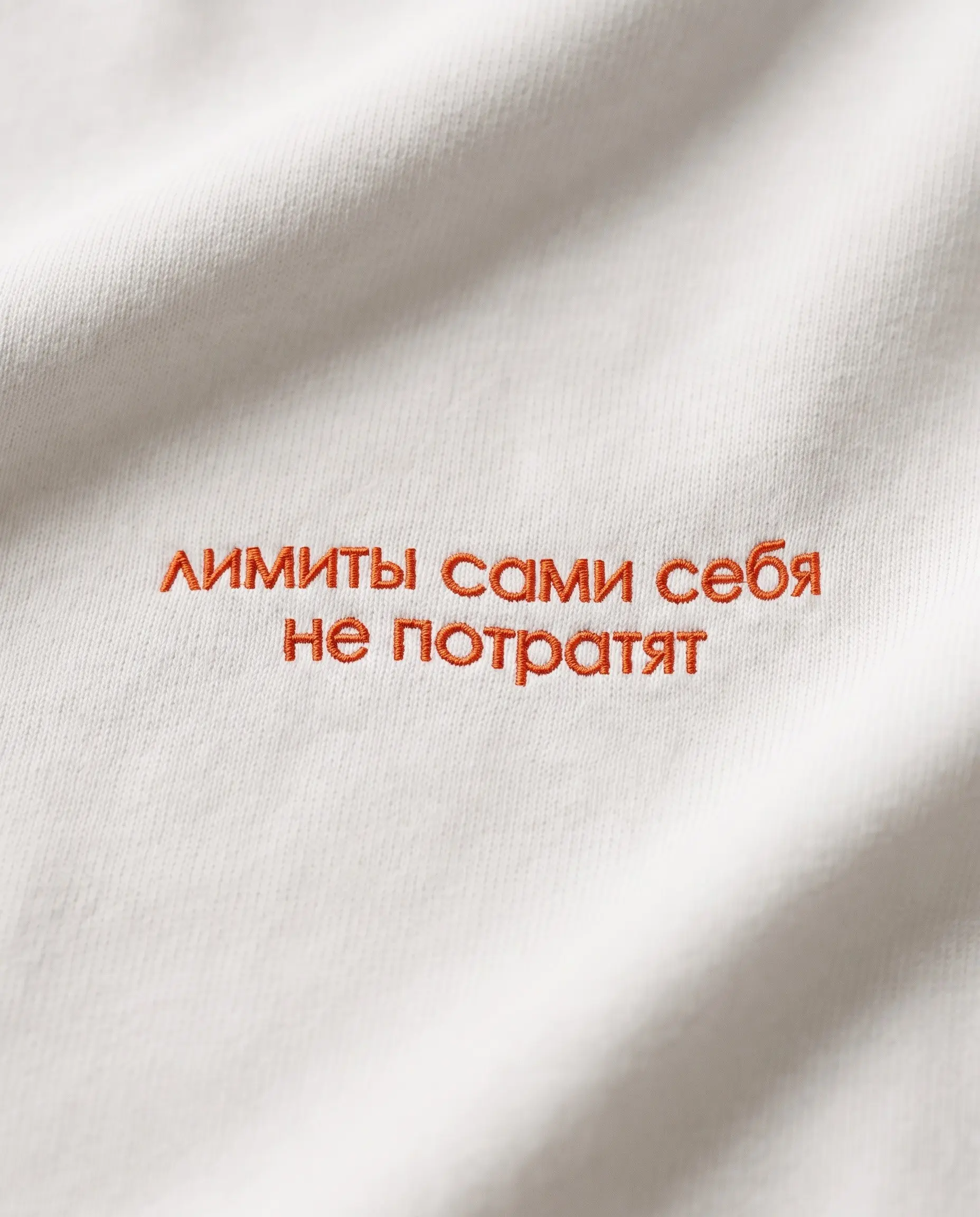 Всем привет, меня зовут Денис, и я вайбкодер, а по совместительству — соавтор Фрэйза. За последние два месяца я потратил 323 миллиона токенов и 76 активных дней | Сетка — социальная сеть от hh.ru