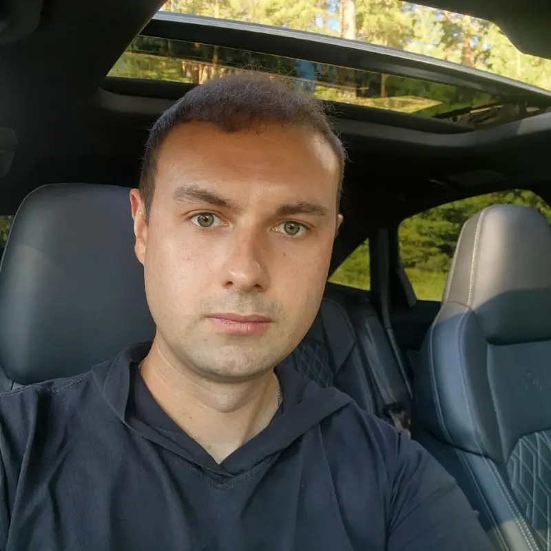 Дмитрий Степанов