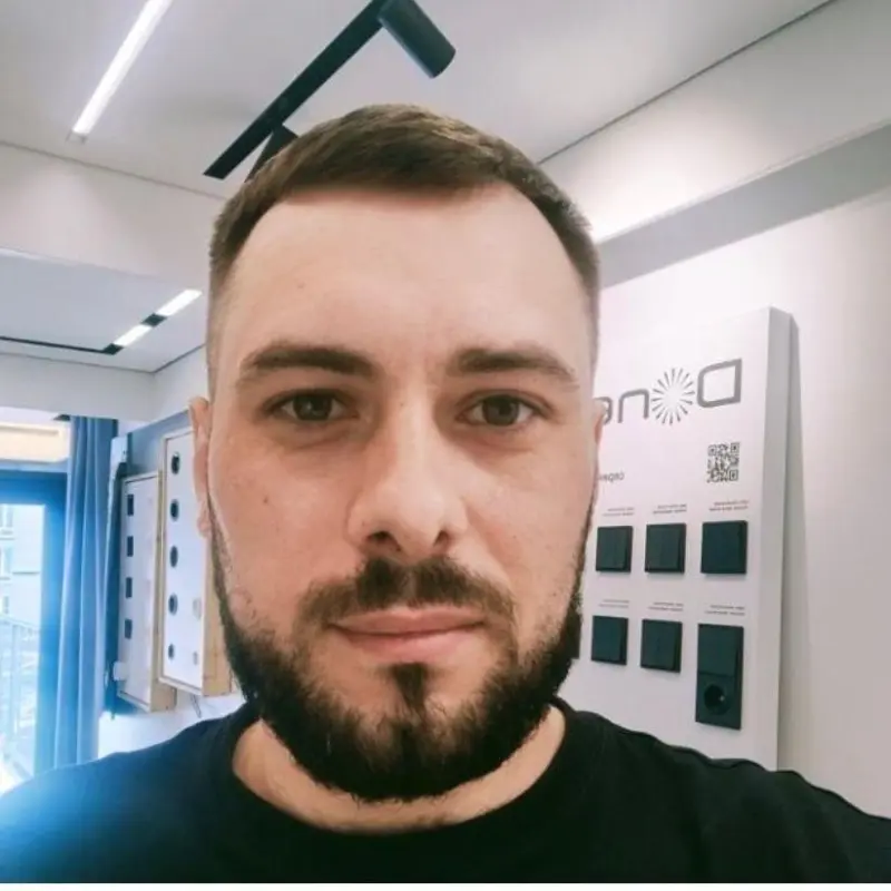 Дмитрий Пономарев