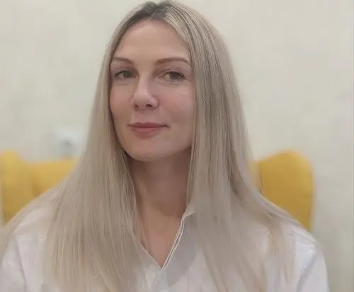 Светлана Золотова