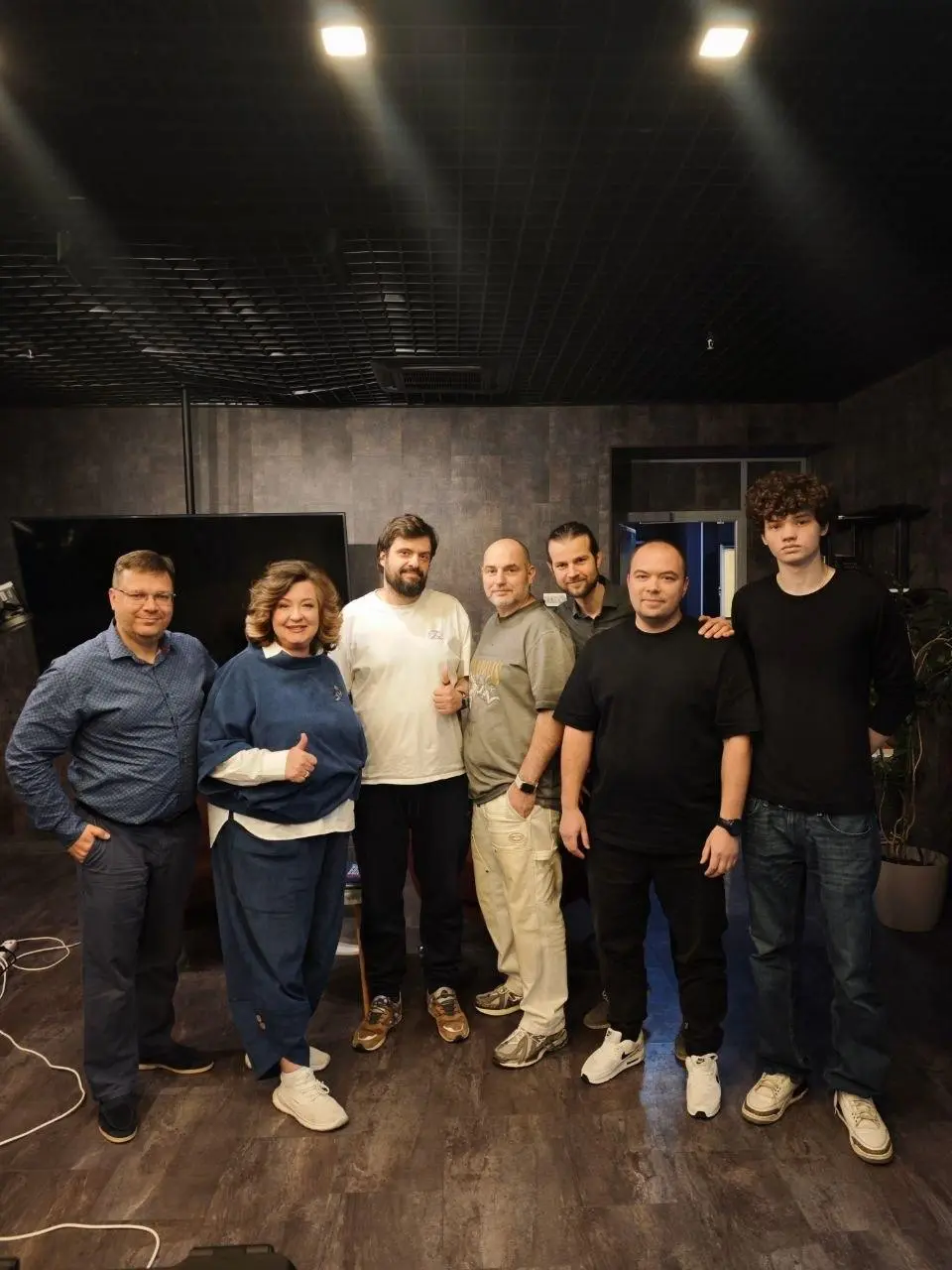 #ЛюдиИДело — Разговоры с собственником: деньги не летят тебе на счёт, пока ты спишь
Вчера был в гостях у консалтинговой компании Paper Planes.
Я остался по-настоящему под большим впечатлением | Сетка — социальная сеть от hh.ru