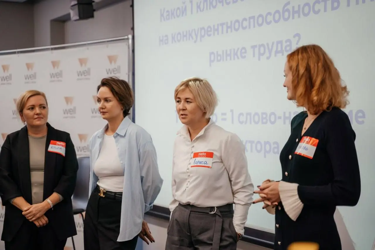 У меня недавно подруга рассказала в своих соцсетях, что если она ничего не размещает, это потому, что в этот период ей плохо. Я сейчас редко пишу потому, что я просто не успеваю | Сетка — социальная сеть от hh.ru