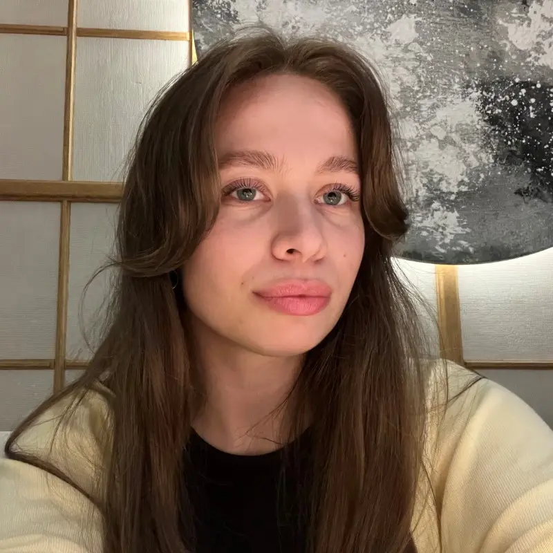 Алина Важакова