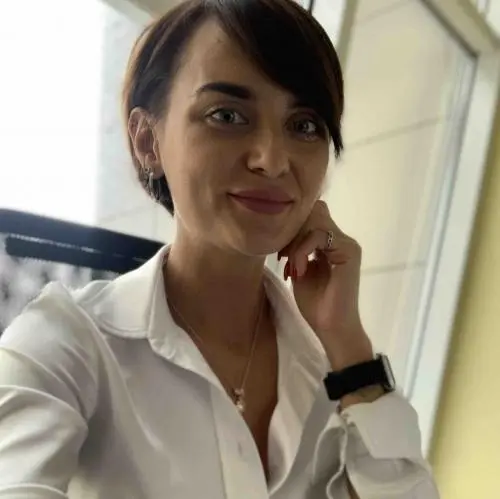Яна Солдатова