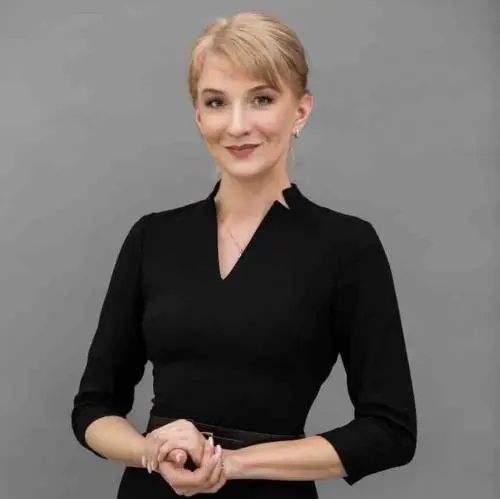 Анна Тростянская