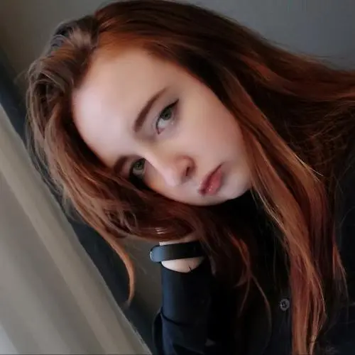 Алина Захарова