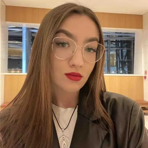 Александра Колесова