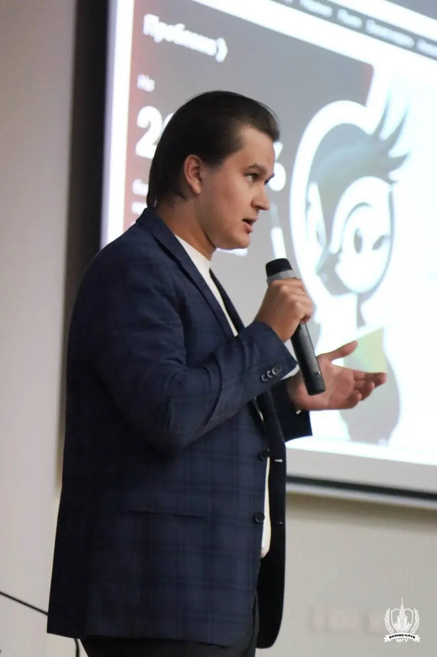 Недавно был на мероприятии, где студенты последних курсов представляли свои проекты. И из всех выступающих лишь 2–3 команды действительно смогли качественно презентовать свою работу | Сетка — социальная сеть от hh.ru