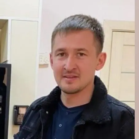 Динар Хайдаров