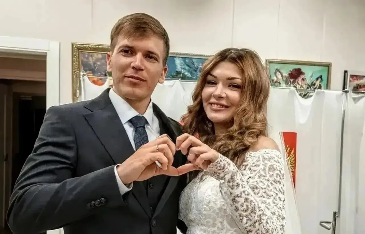 💫Больше половины избирателей проголосовали на выборах депутатов Госдумы и краевой Думы
Люди продолжают приходить на участки, в том числе целыми семьями | Сетка — социальная сеть от hh.ru