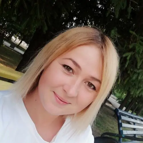 Анна Ахсанова